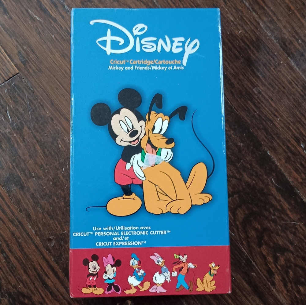 Open Box Cricut Mickey & Friends Cartridge #29-0382 Disney Keypad Manual